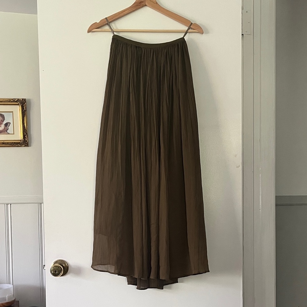 Flowy Olive Green Maxi Skirt - Uniqlo cottage core